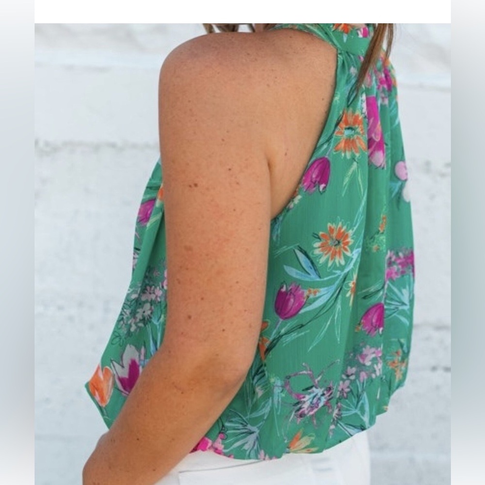 NWT Fate floral top - Picture 2 of 6